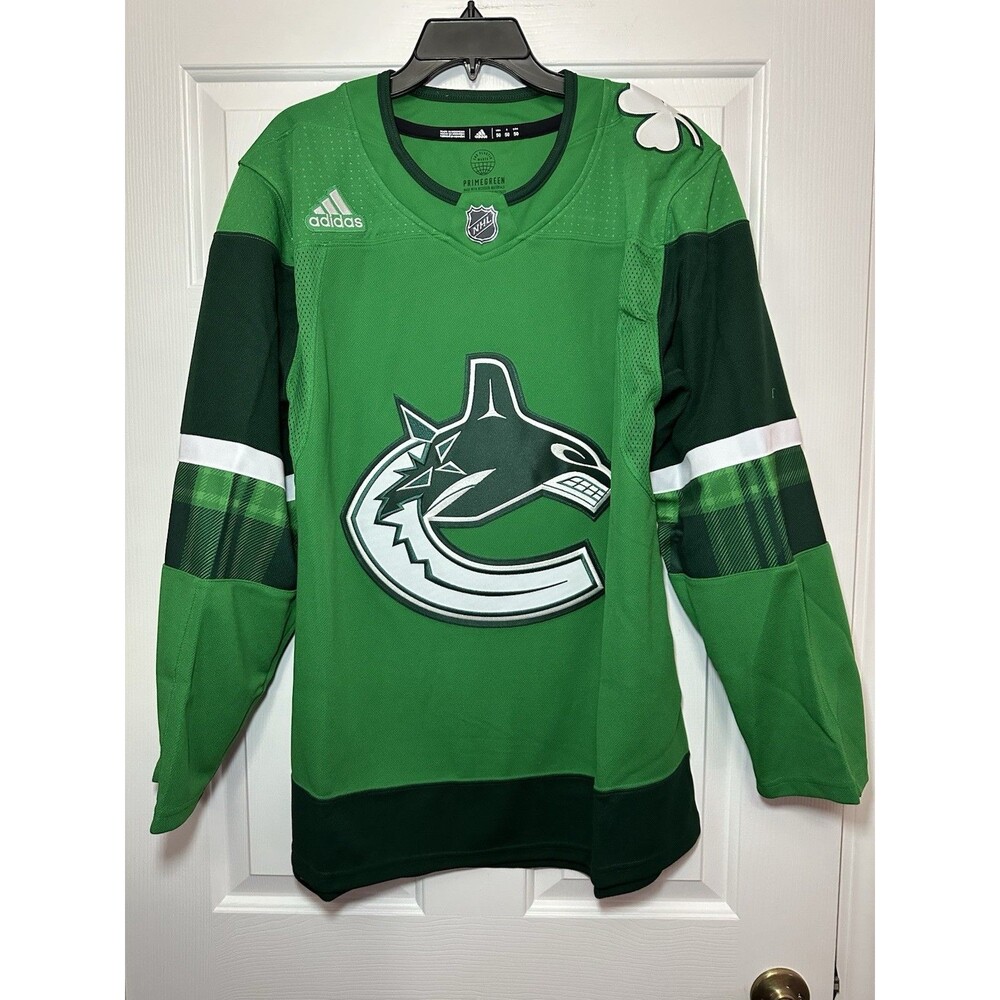 Size 50 Vancouver Canucks Jersey Adidas Fight Strap St Patricks Day HU0464 NEW